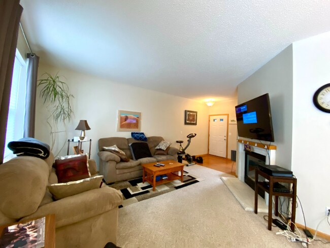 Building Photo - 16336 Jatos Cir