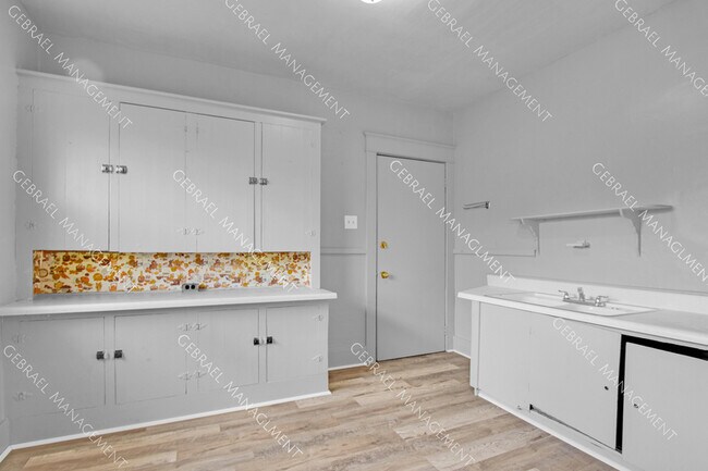 Foto del edificio - 2313 Adams Ave