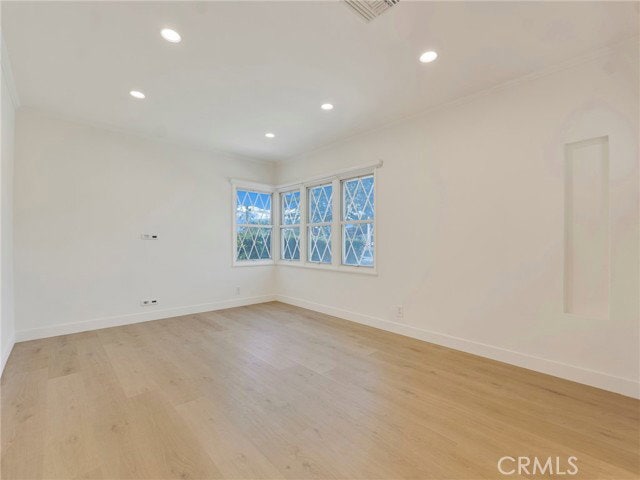Building Photo - 2108 N Pass Ave