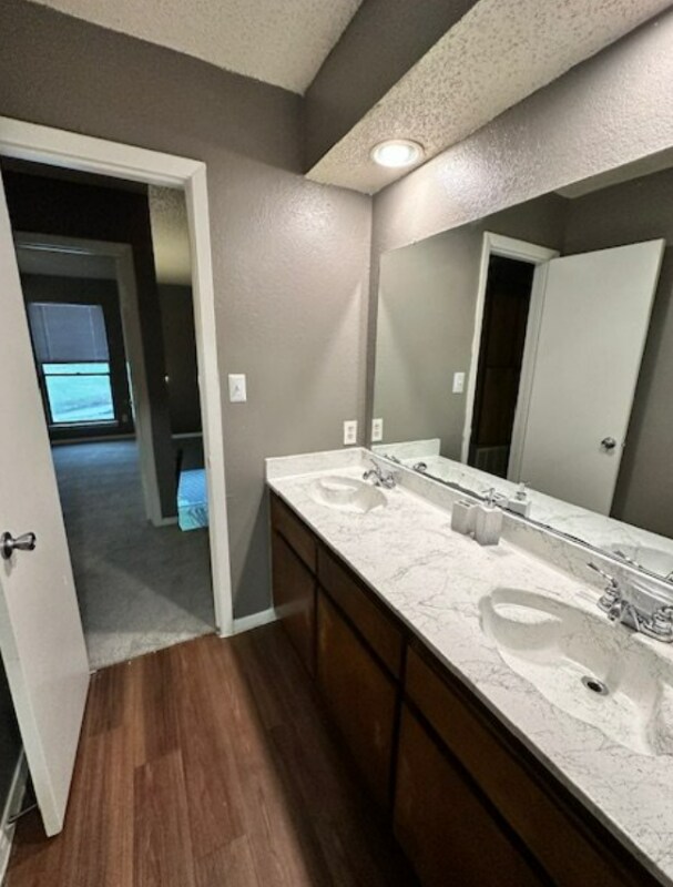 Foto del edificio - 146 S Las Vegas Trail