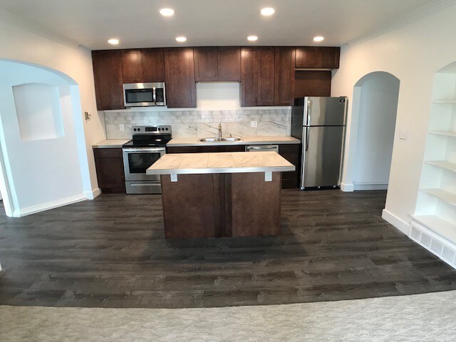 Foto del edificio - 433 S Van Buren St