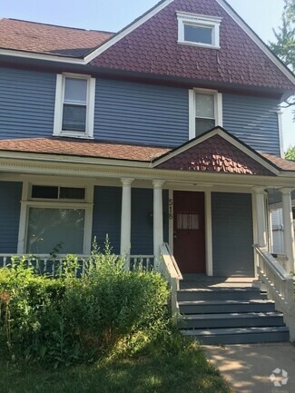 Building Photo - 518 Washtenaw Ave