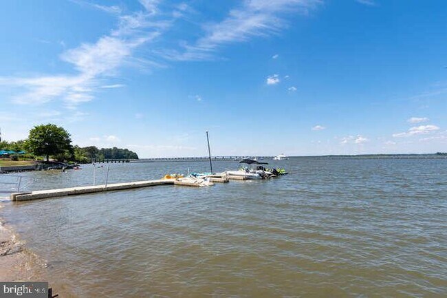 Building Photo - 2700 Willow Oak Dr