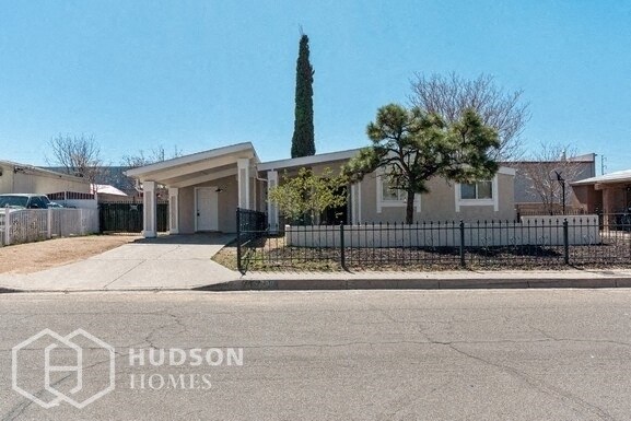 Foto del edificio - NOW AVAILABLE! 7700 Bart Ave Ne, Albuquerq...