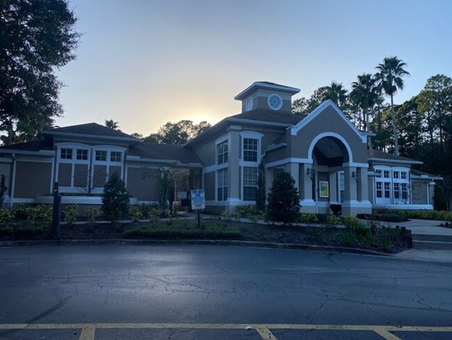 Foto del edificio - 10550 Baymeadows Rd