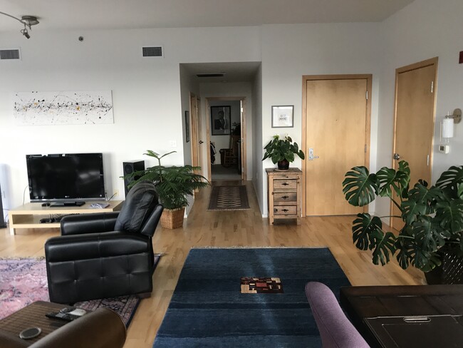 Living room - 301 N Neil St