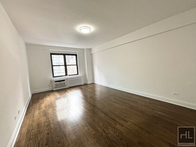 Building Photo - EAST 57 STREET