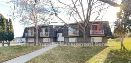 Building Photo - 10 Miners Pl