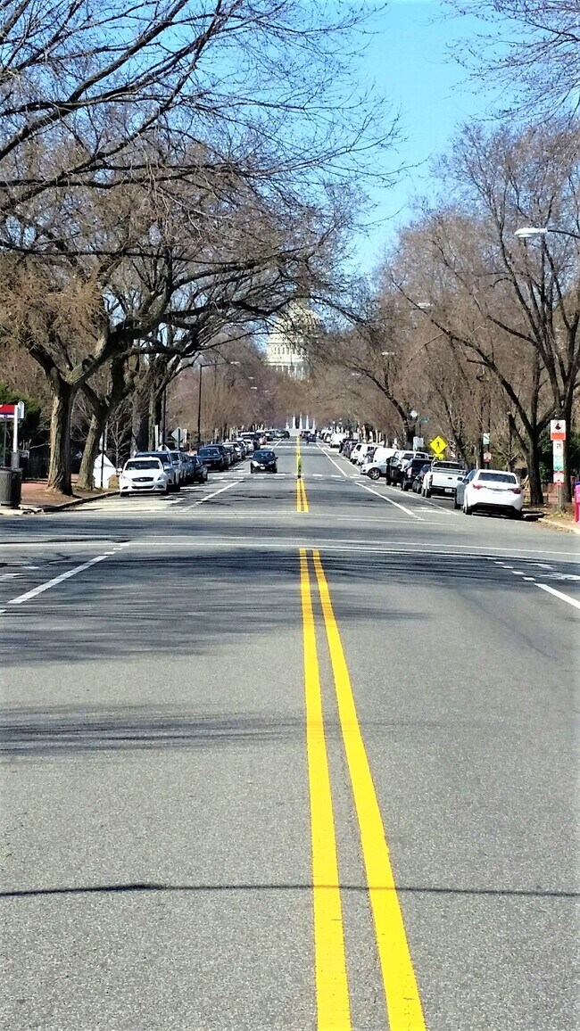 Foto del edificio - 809 East Capitol St SE