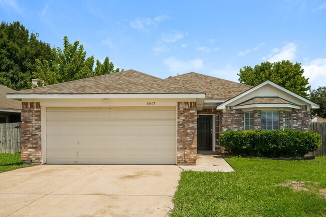 Building Photo - 3612 Garden Springs Dr