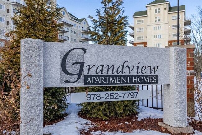 Foto del edificio - 527 Pawtucket Blvd