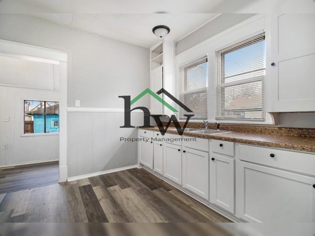 Building Photo - Freshly Rehabbed 2 BR NOW AVAILABLE
