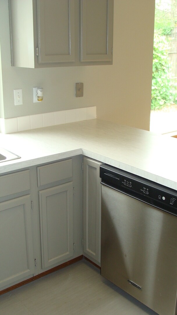 Foto del edificio - Charming Hazel Dell Ranch Home