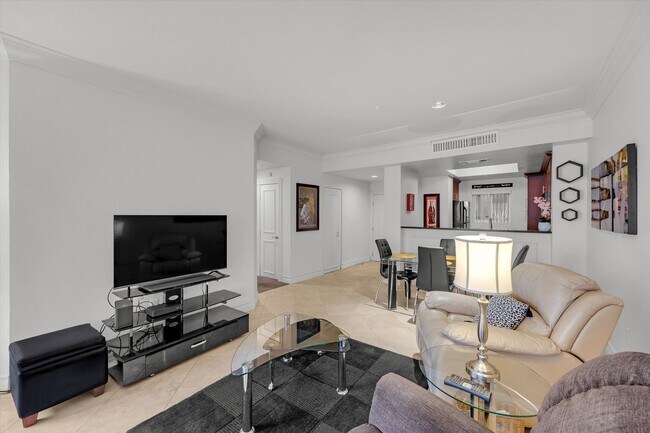 Building Photo - Meridian Luxury Condo in Resort Community ...