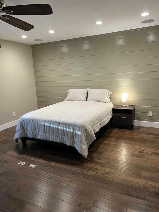 Foto del edificio - 843 N Orange St