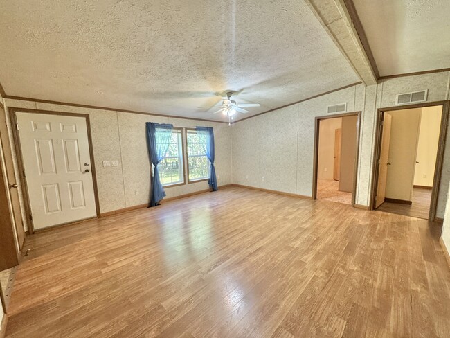 Building Photo - 130 Powers Drive Ln