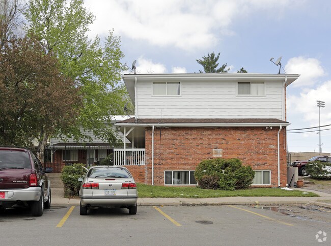 Building Photo - 5701 S Pearl St