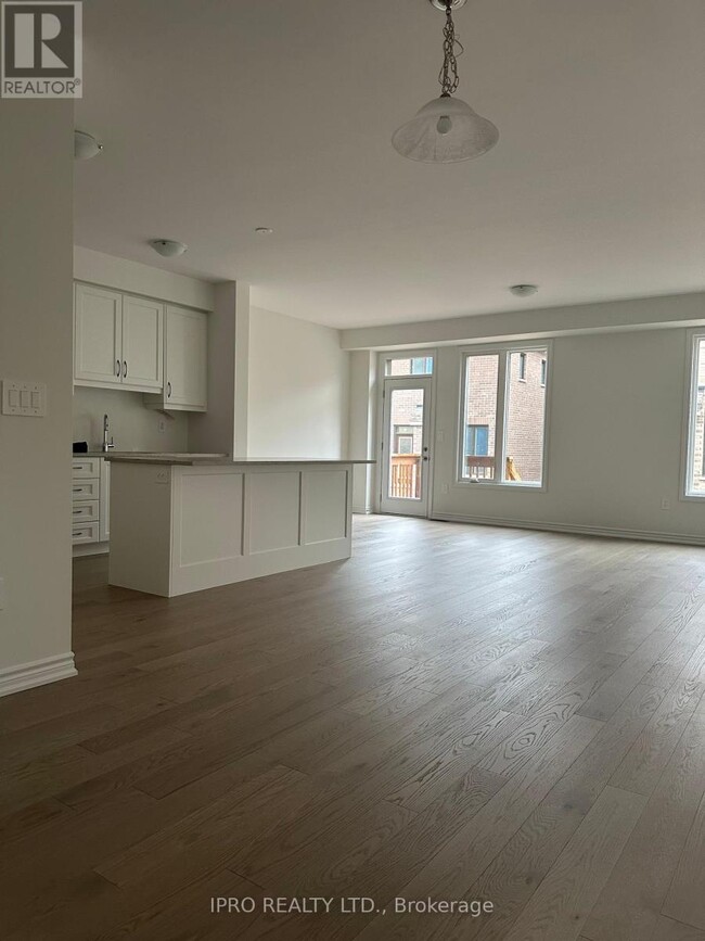 Building Photo - 312 Bergamot Ave
