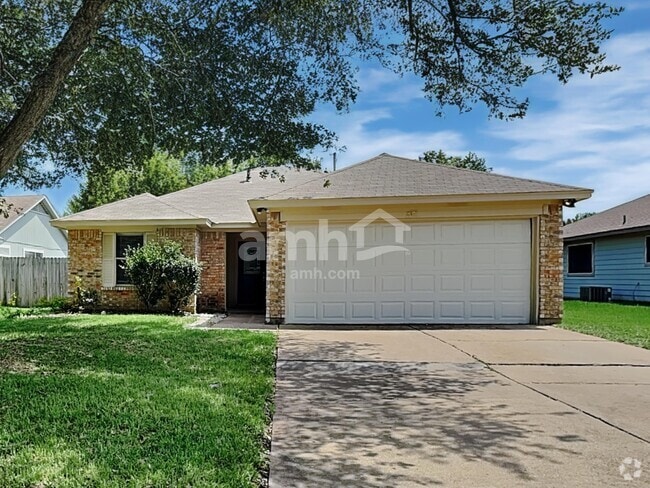 Building Photo - 102 Quail Cir