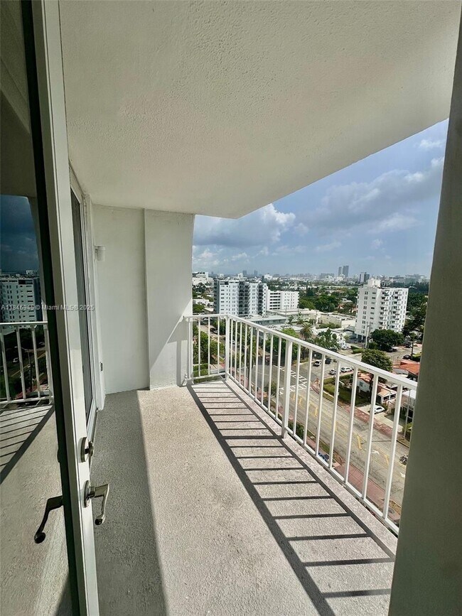 Foto del edificio - 1228 West Ave