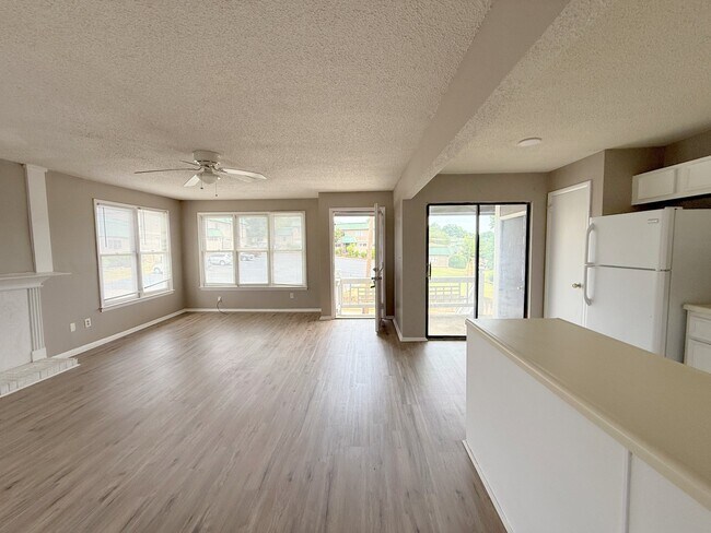 Foto del edificio - 3929 Highridge Dr SW