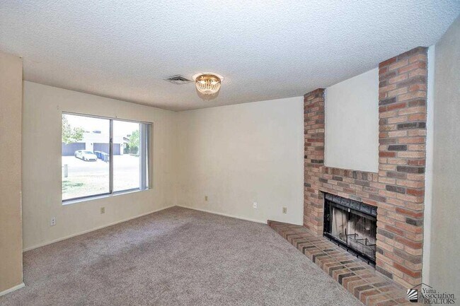 Building Photo - 1414 W Santa Maria Way