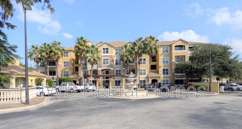 Foto principal - 8539 Gate Pkwy W