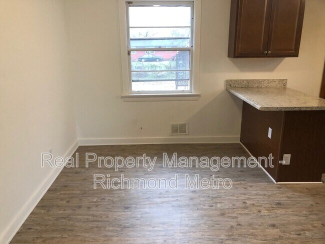 Foto del edificio - 1809 Lakeview Ave