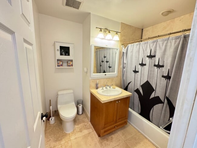 Building Photo - Single Family Home in Wahiawa