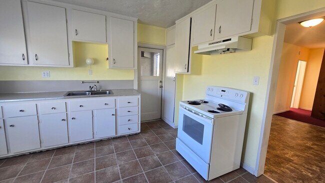 Foto del edificio - 3 Bedroom 1 Bathroom Single Family McKinleyville Home