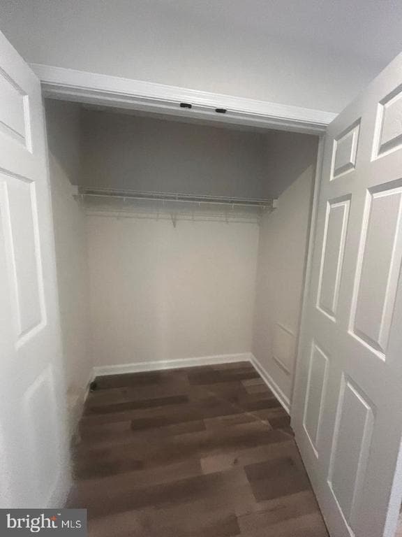 Foto del edificio - 2335 Drake Ln