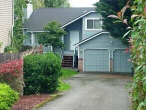 Building Photo - 3702 203rd Pl SW