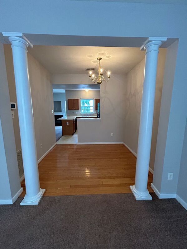 Foto del edificio - 9207 Stone Meadow Dr