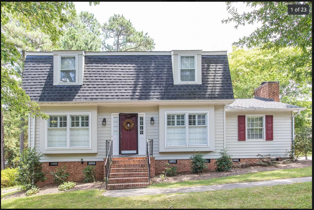 Primary Photo - 5612 North Hills Dr