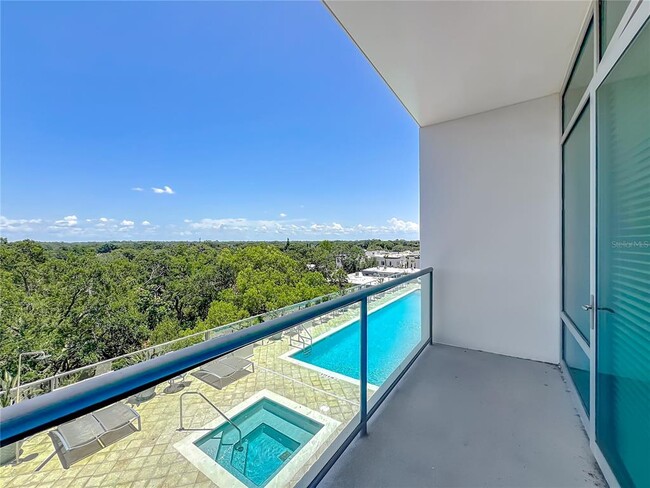 Building Photo - 101 S Eola Dr