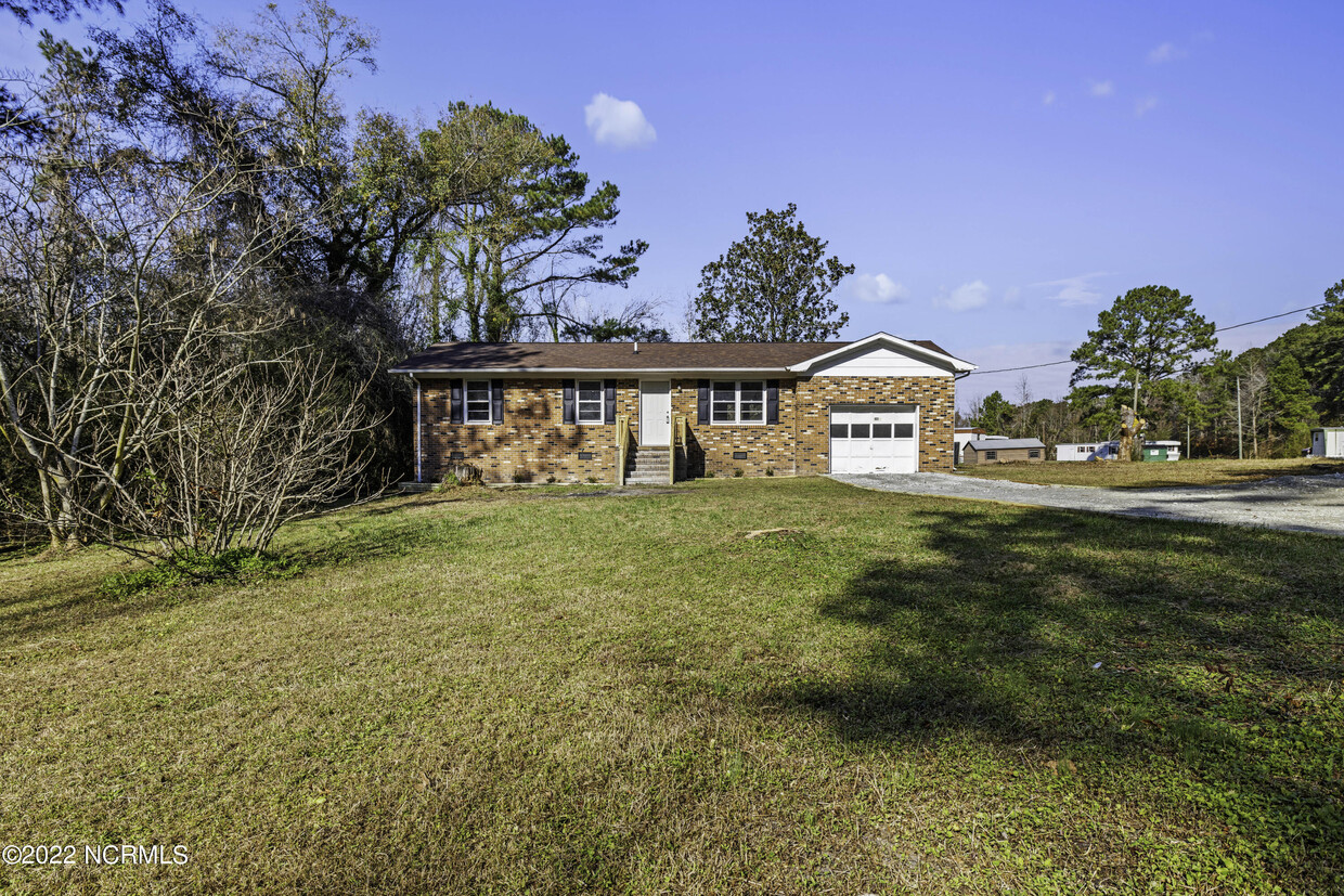 Foto principal - 206 Harris Creek Loop Rd