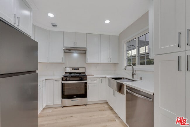 Foto del edificio - 853 S Bedford St