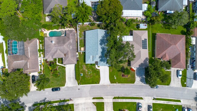 Building Photo - 7239 Rangi Dr