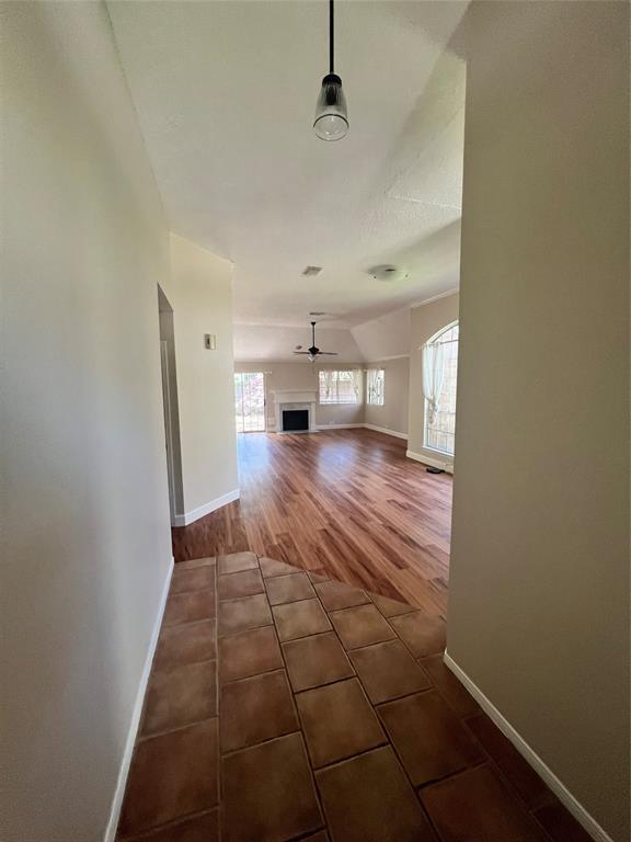Foto del edificio - 5007 Pine Prairie Ln