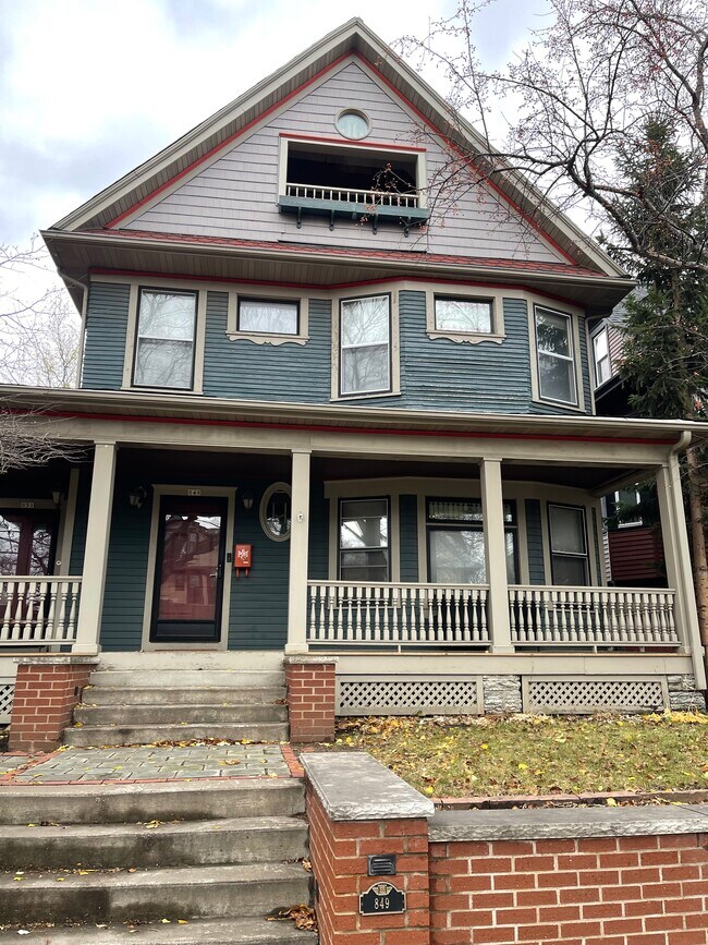 Foto del edificio - 851 Ashland Ave