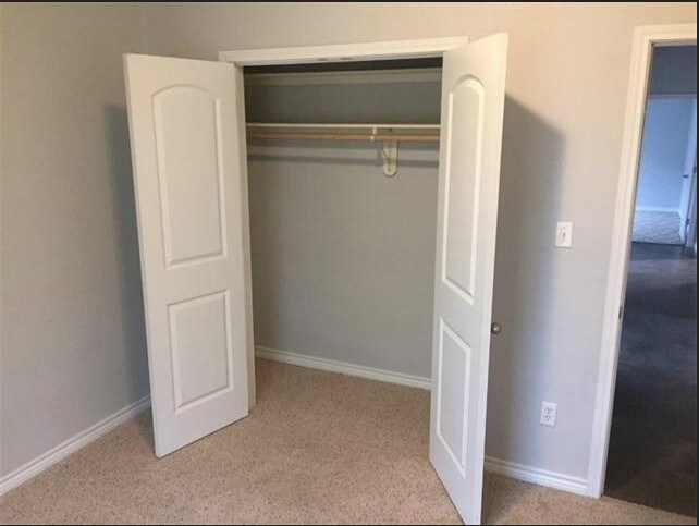 Interior Photo - 111 N Dixie St