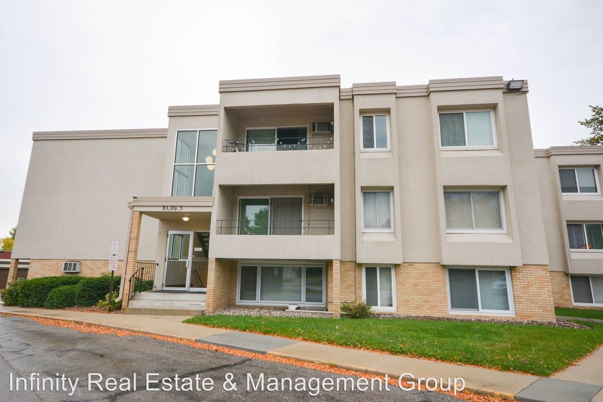 2011 Viking Dr NW Unit 20, Rochester, MN 55901 Condo for Rent in