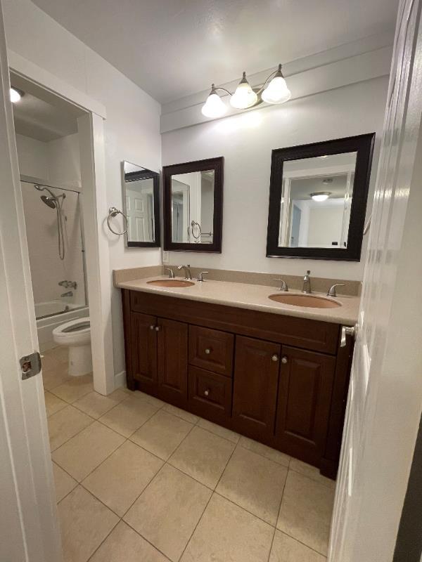 Foto del edificio - 675 Sharon Park Dr