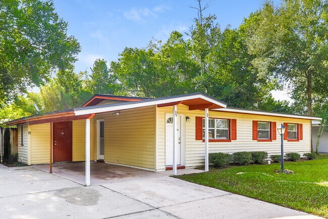 Building Photo - 5725 Fiat Ln