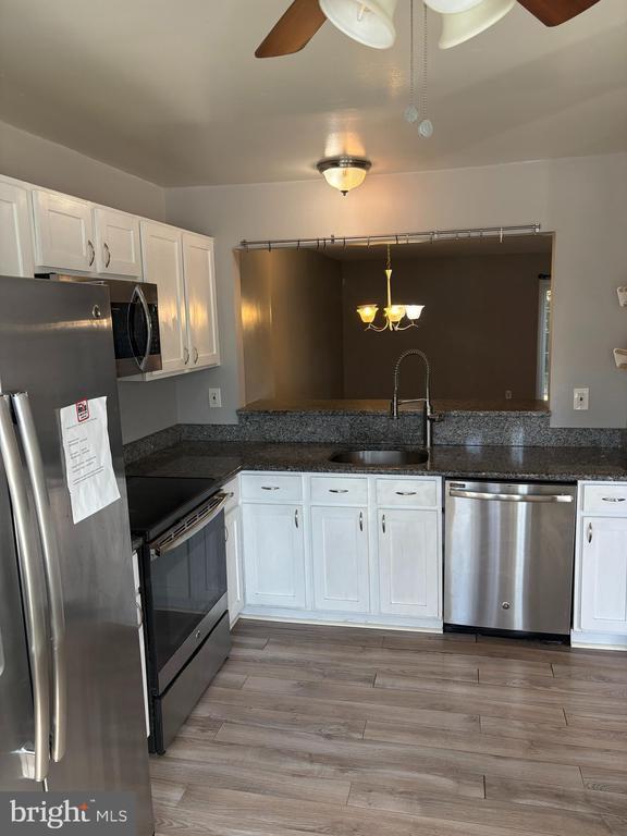 Building Photo - 3810 Glenview Terrace