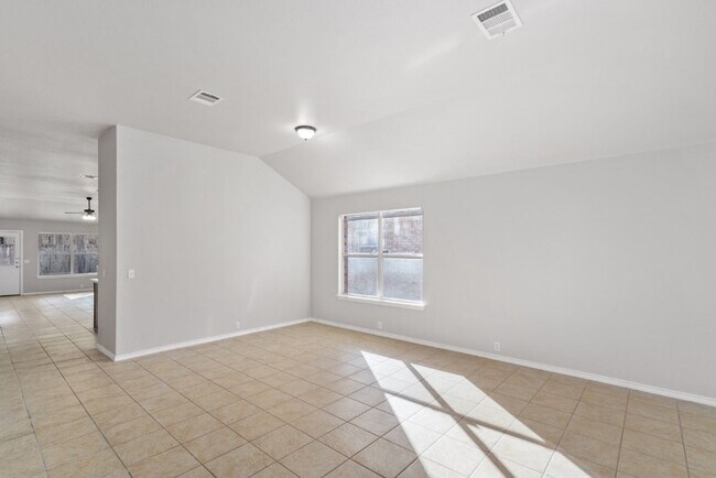 Foto del edificio - 517 Golden Creek Dr