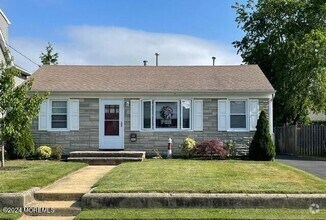 Building Photo - 203 Princeton Ave