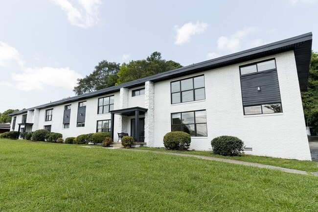 Building Photo - 513 Donaldson Rd