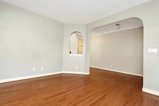 Building Photo - 131 Elizabeth Harrison Ln