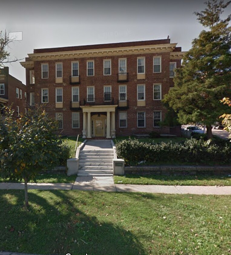 Primary Photo - 2228 Mt Royal Terrace